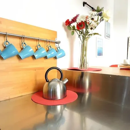 דירה Argento, Bright Flat In The Center, 7 Guests, Parking & Wifi, Near To 3 Tram Lines And The Metro - Well Connected To Airports And To The Train Station מילאנו