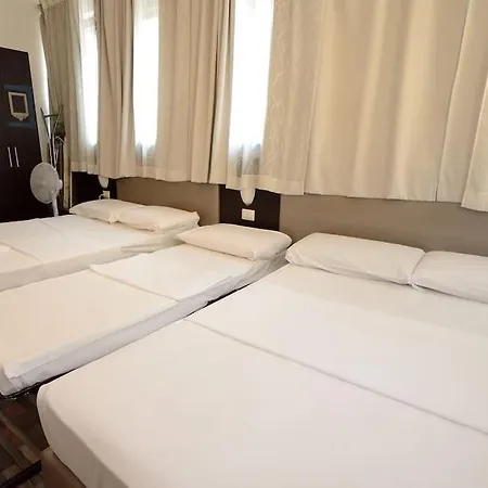 Apartamento Argento, Bright Flat In The Center, 7 Guests, Parking & Wifi, Near To 3 Tram Lines And The Metro - Well Connected To Airports And To The Train Station